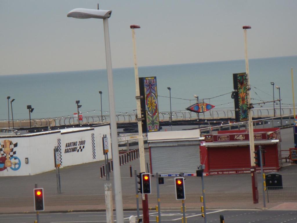 The Sandhurst Hotel Blackpool