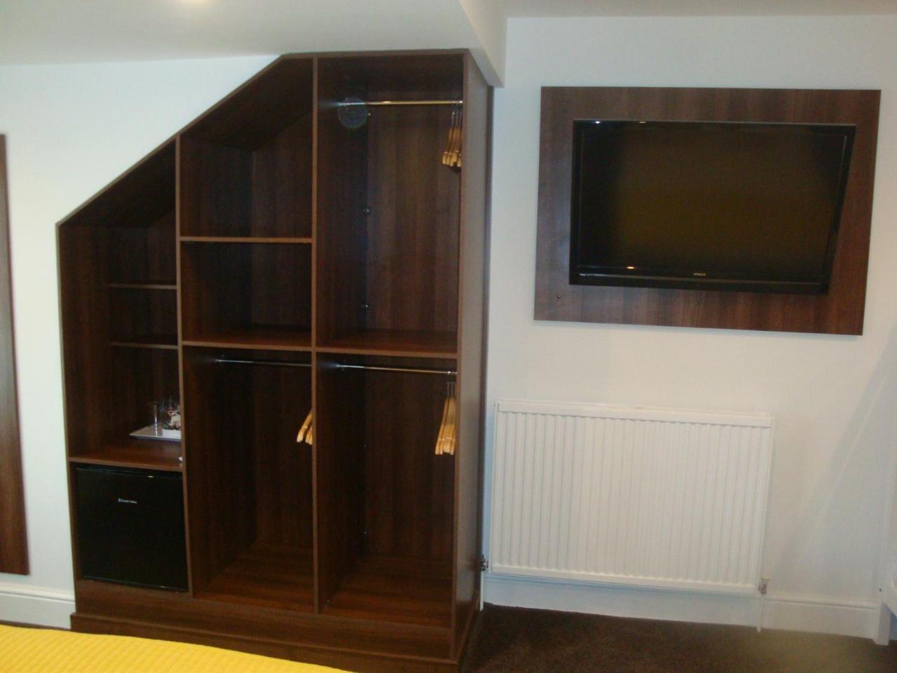 The Sandhurst Hotel Blackpool